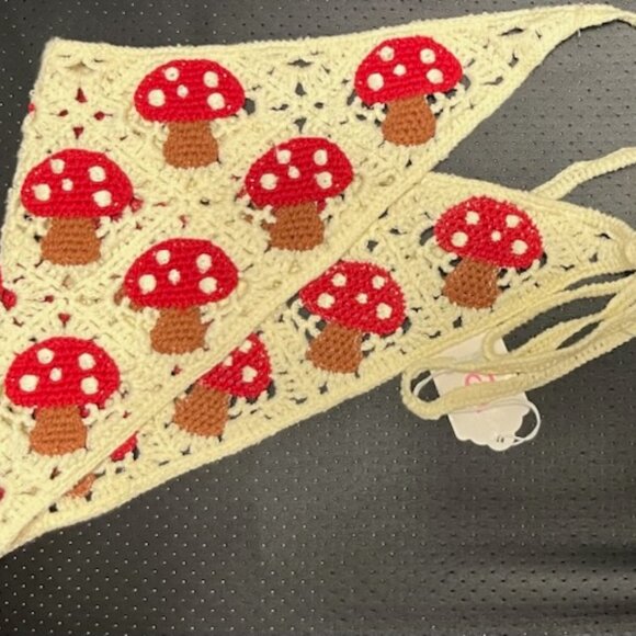 Crochet head scarf (Mushroom design) - Picture 2 of 2